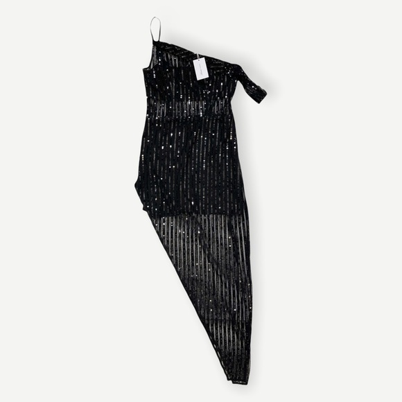 LOVERS + FRIENDS Nina Black Sequin Gown - Picture 3 of 10